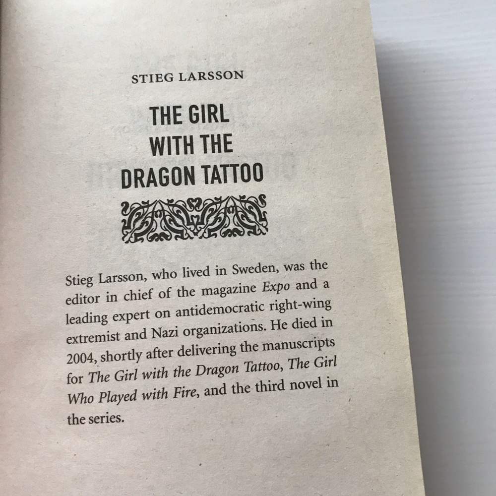 📌3/$12 📌THE GIRL WITH THE DRAGON TATTOO LARSON S - Picture 3 of 6